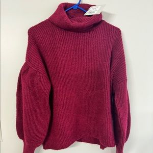 Women’s Medium Francesca Sweater- new!